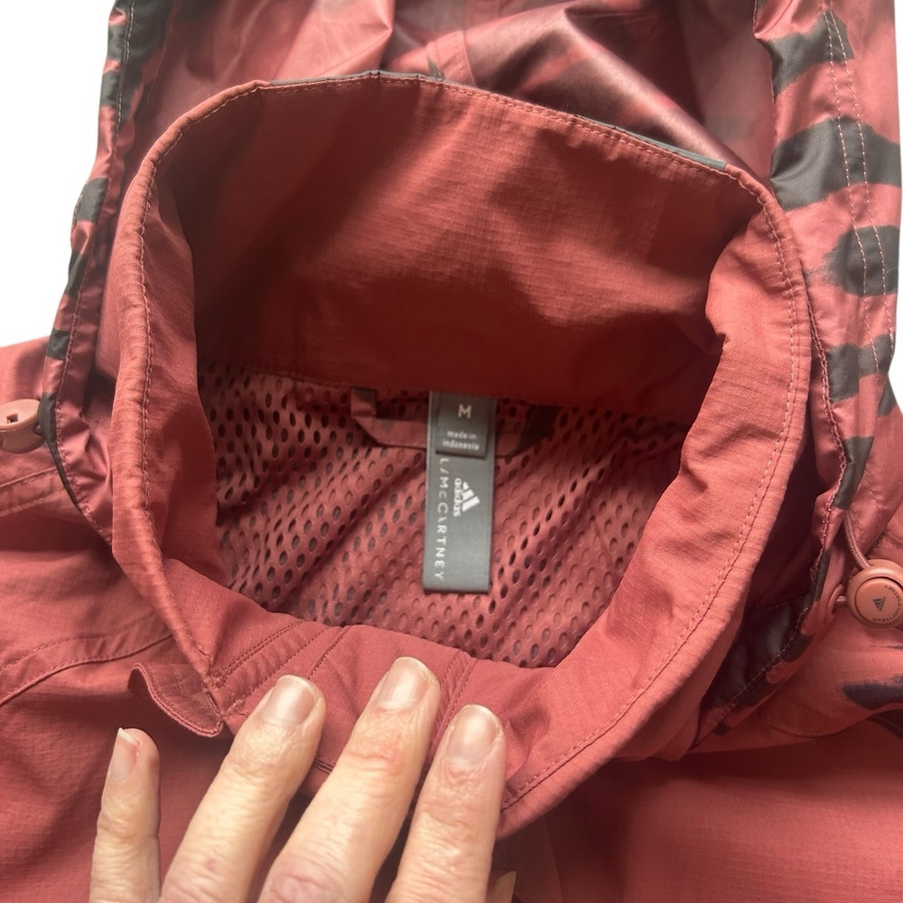 Adidas Stella McCartney Run ULT Jacket Windbreaker Clay Red size medium full zip - Picture 3 of 12